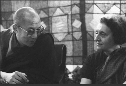 Dalaï lama et Indira Gandhi
